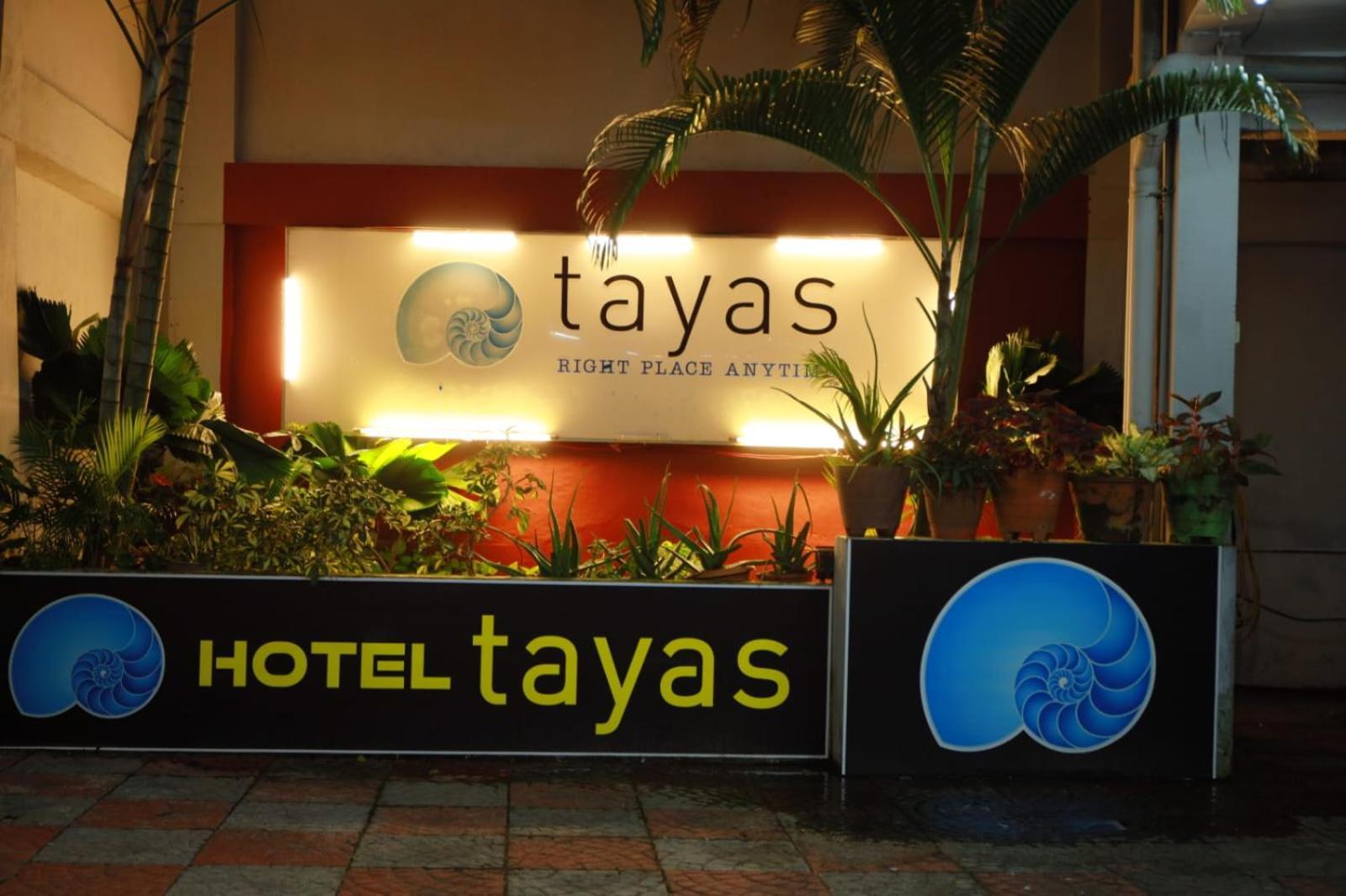 Hotel Tayas Trippapur Eksteriør bilde
